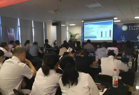 孙爱宁教授授课.jpg