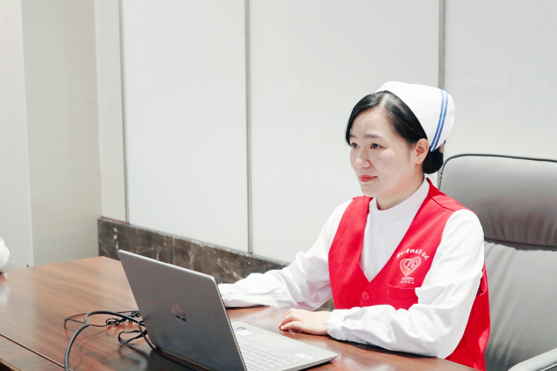 蒋平芳老师.JPG